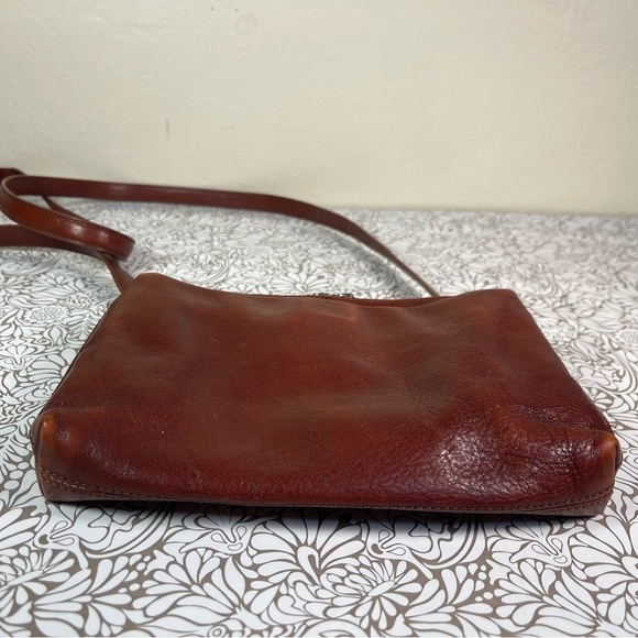 HOBO International Crossbody leather bag/orginizer - Picture 6 of 15